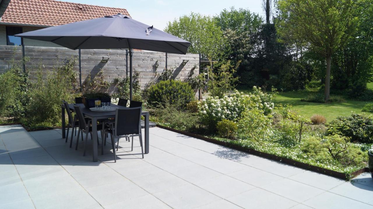 Les Terrasses De Templeuve Bed & Breakfast Exterior photo